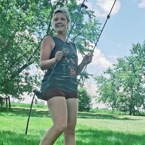 Meet your Posher, Nicole